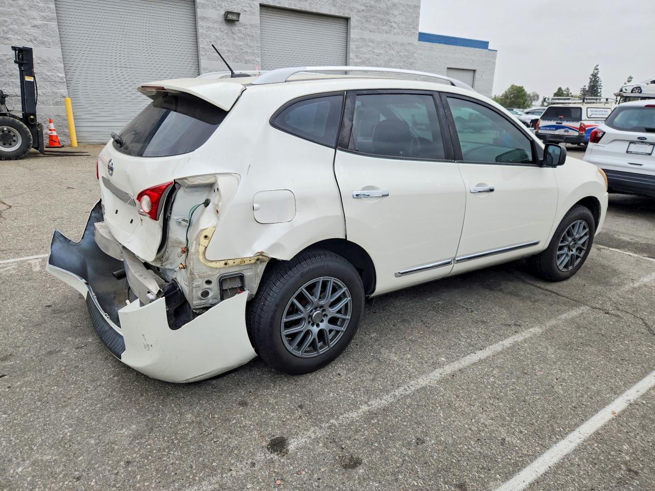 2015 NISSAN ROGUE