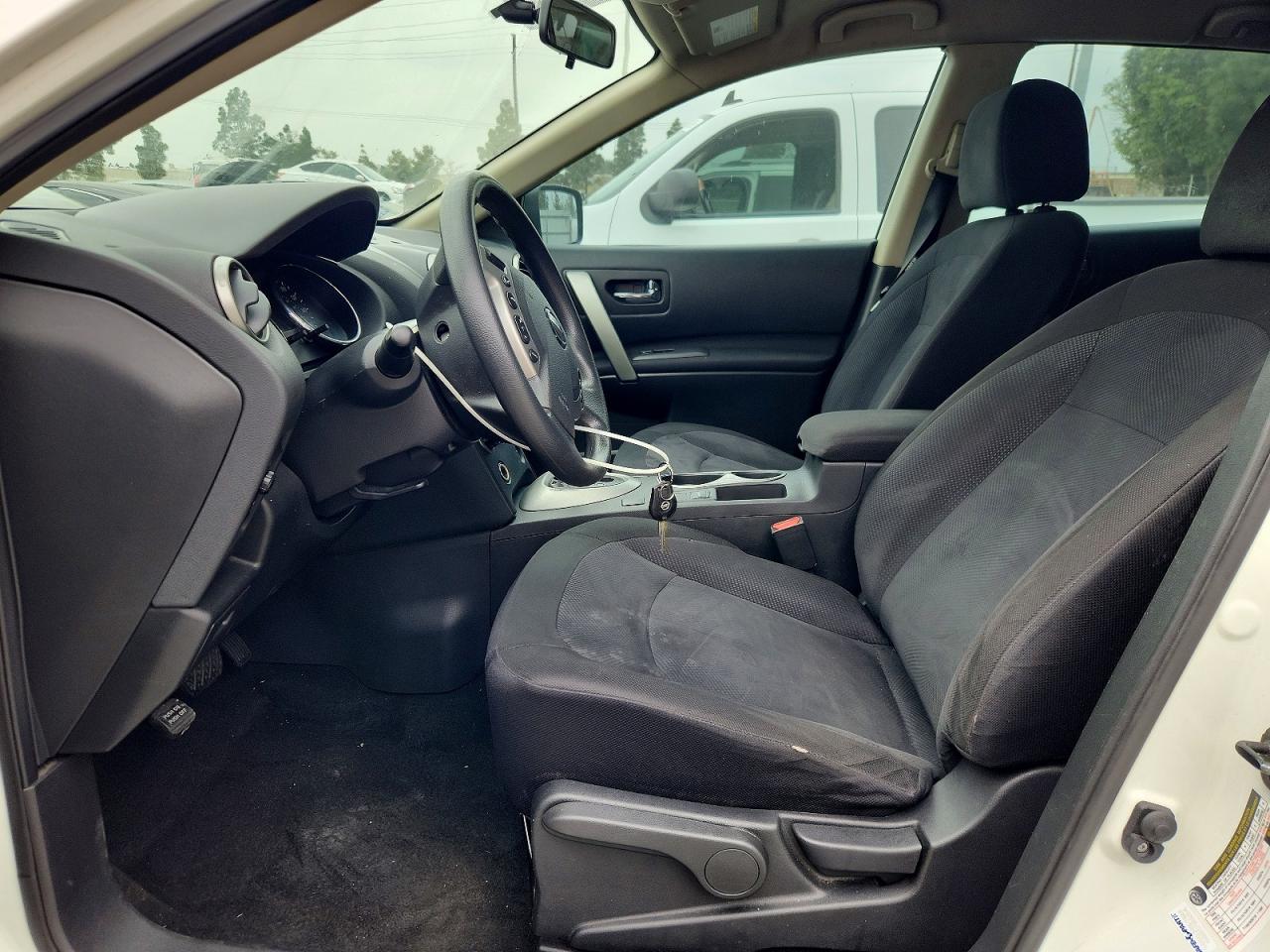 2015 NISSAN ROGUE