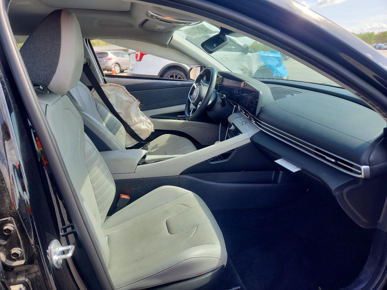 2023 HYUNDAI ELANTRA