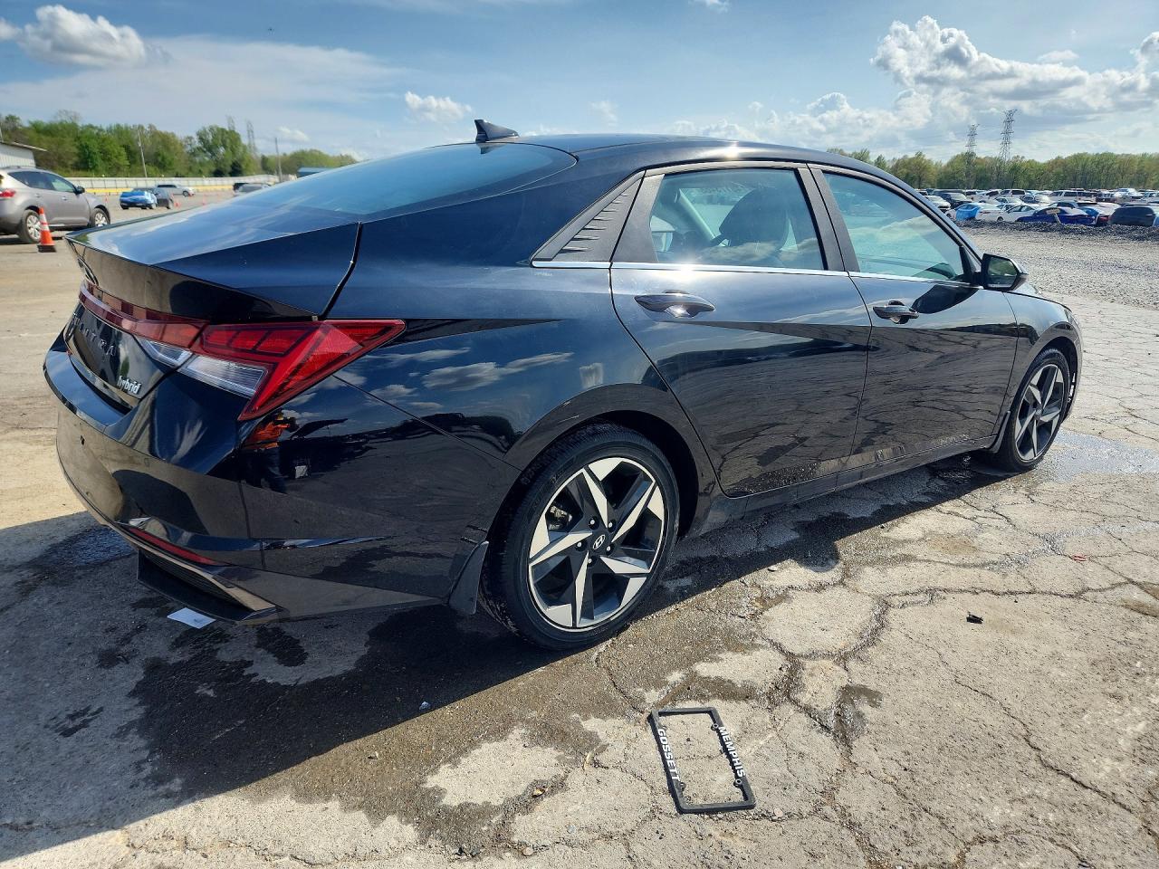 2023 HYUNDAI ELANTRA