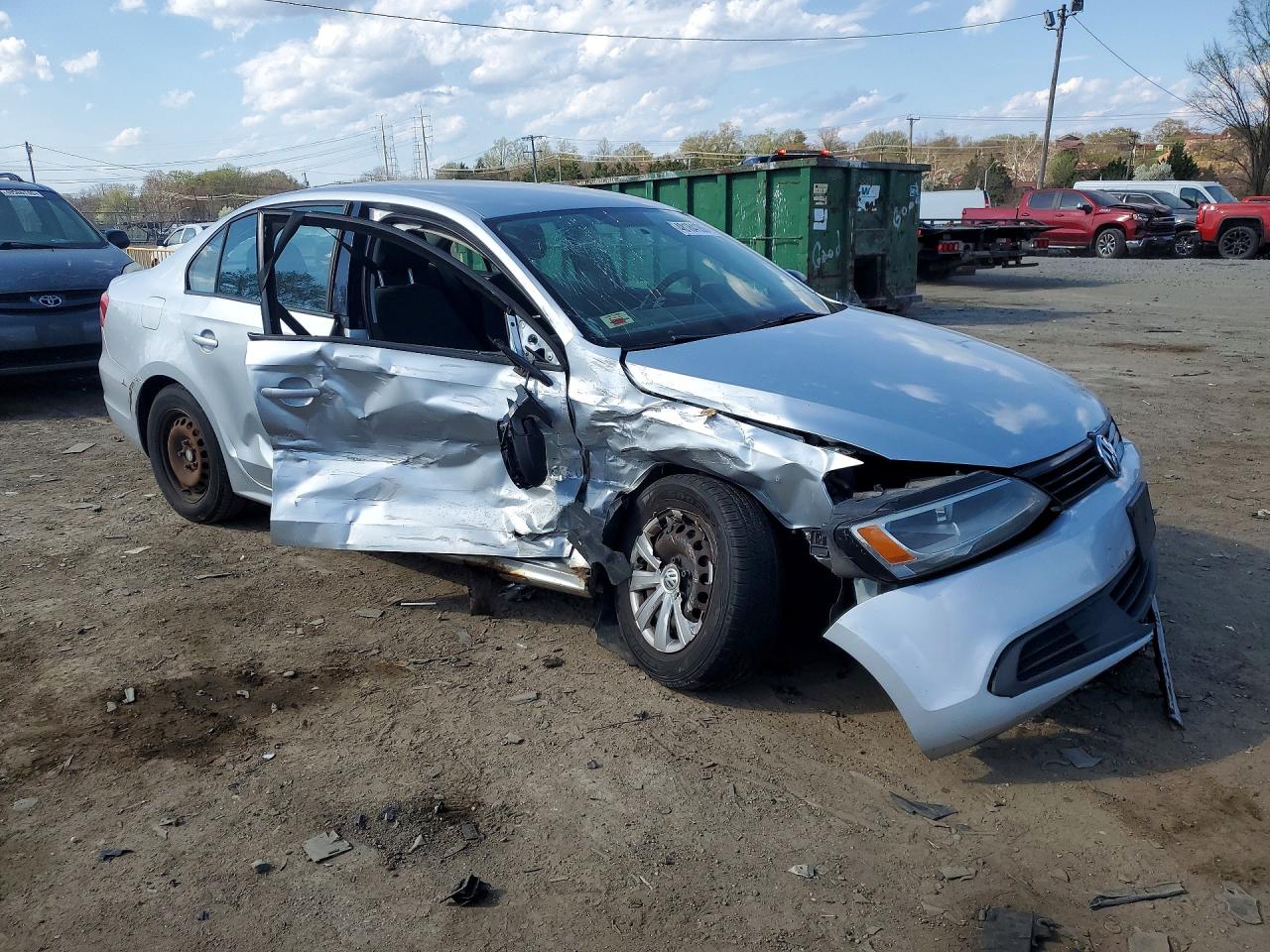 2011 VOLKSWAGEN JETTA