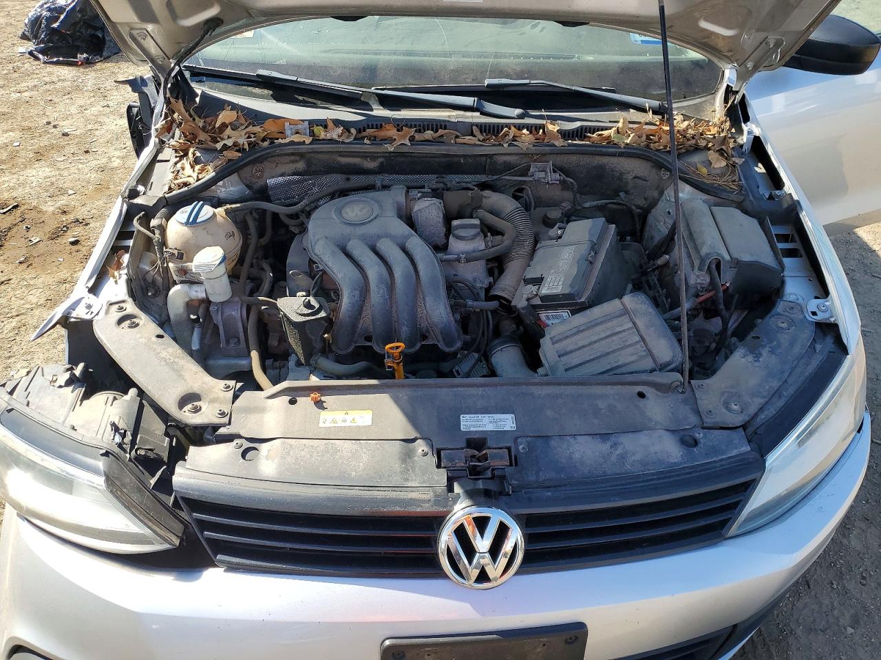 2011 VOLKSWAGEN JETTA