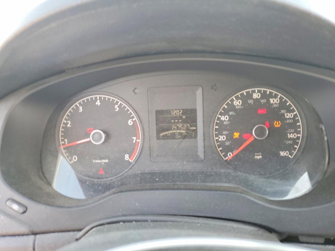 2011 VOLKSWAGEN JETTA