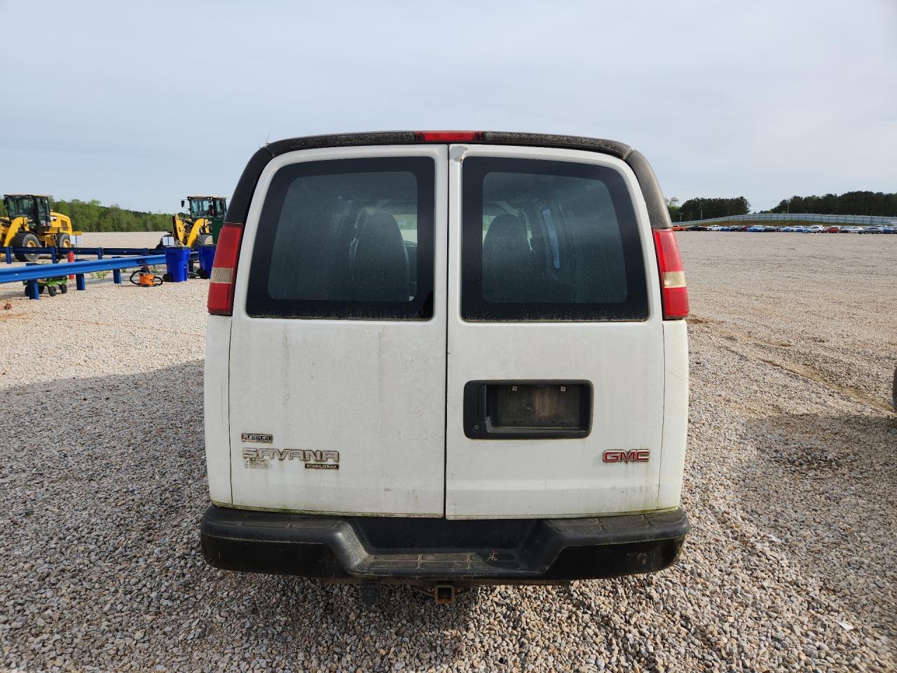 2011 GMC SAVANA
