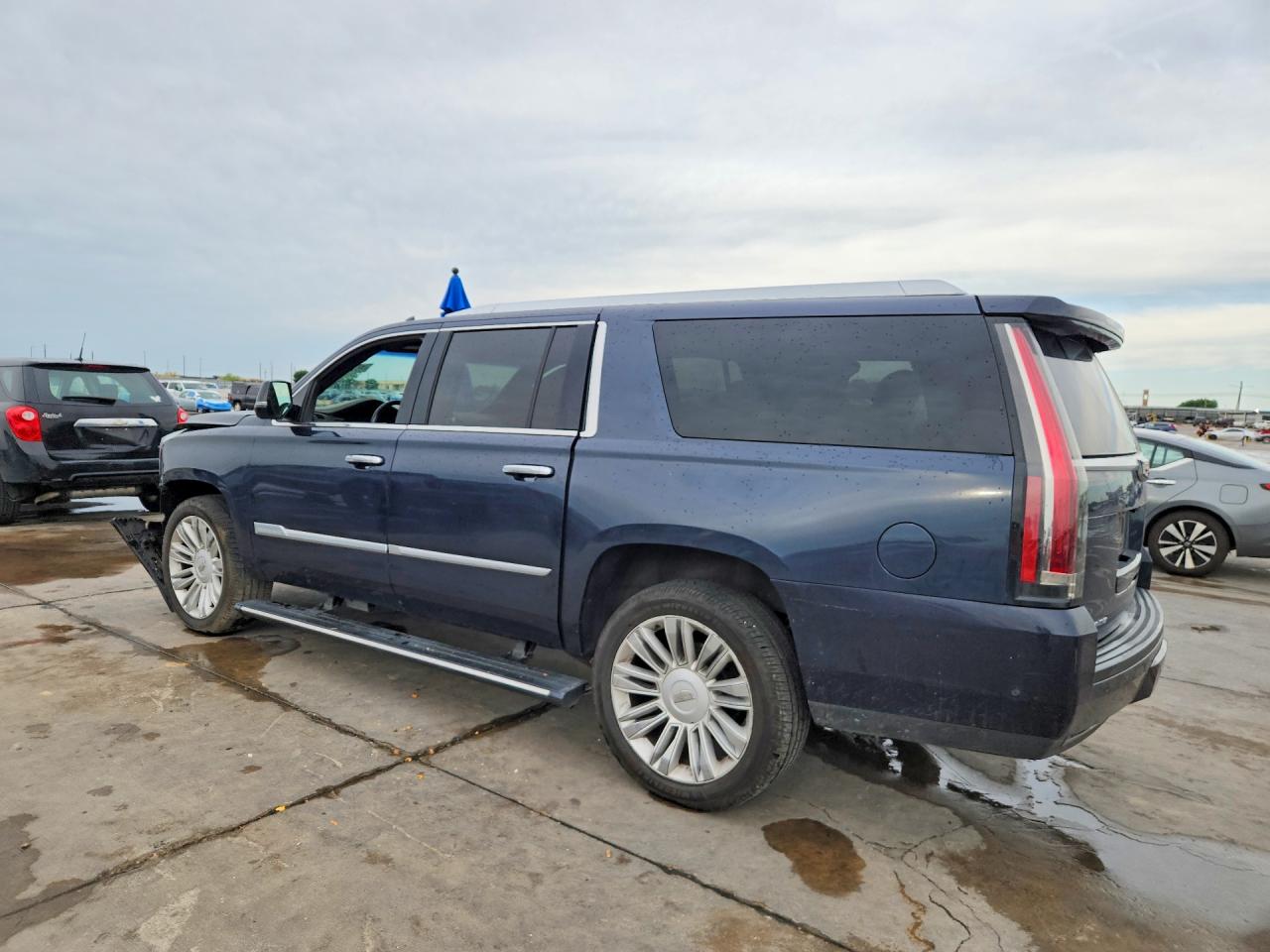 2019 CADILLAC ESCALADE