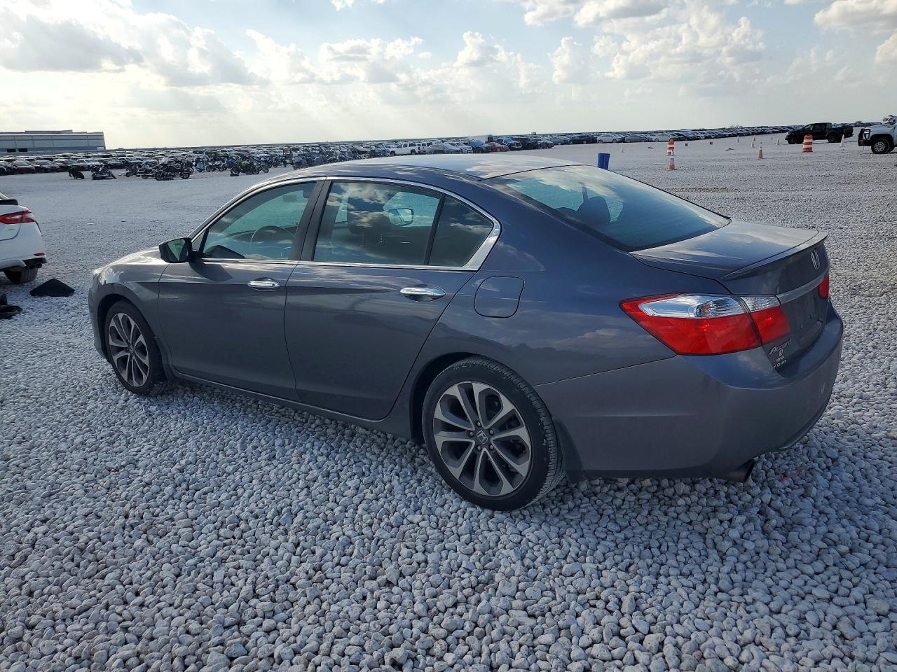 2015 HONDA ACCORD