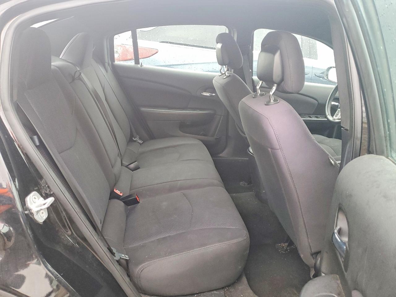 2013 CHRYSLER 200