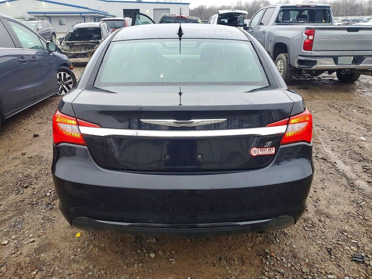 2013 CHRYSLER 200