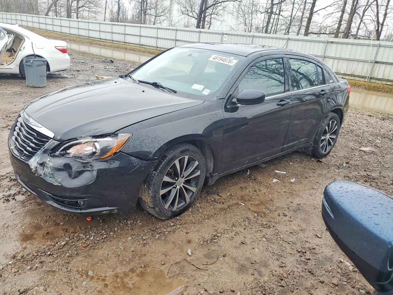 2013 CHRYSLER 200