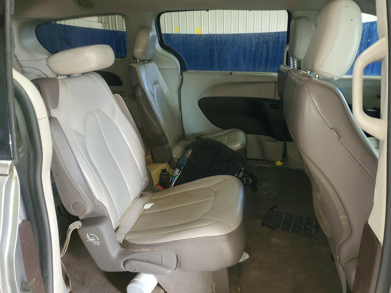 2021 CHRYSLER MINIVAN