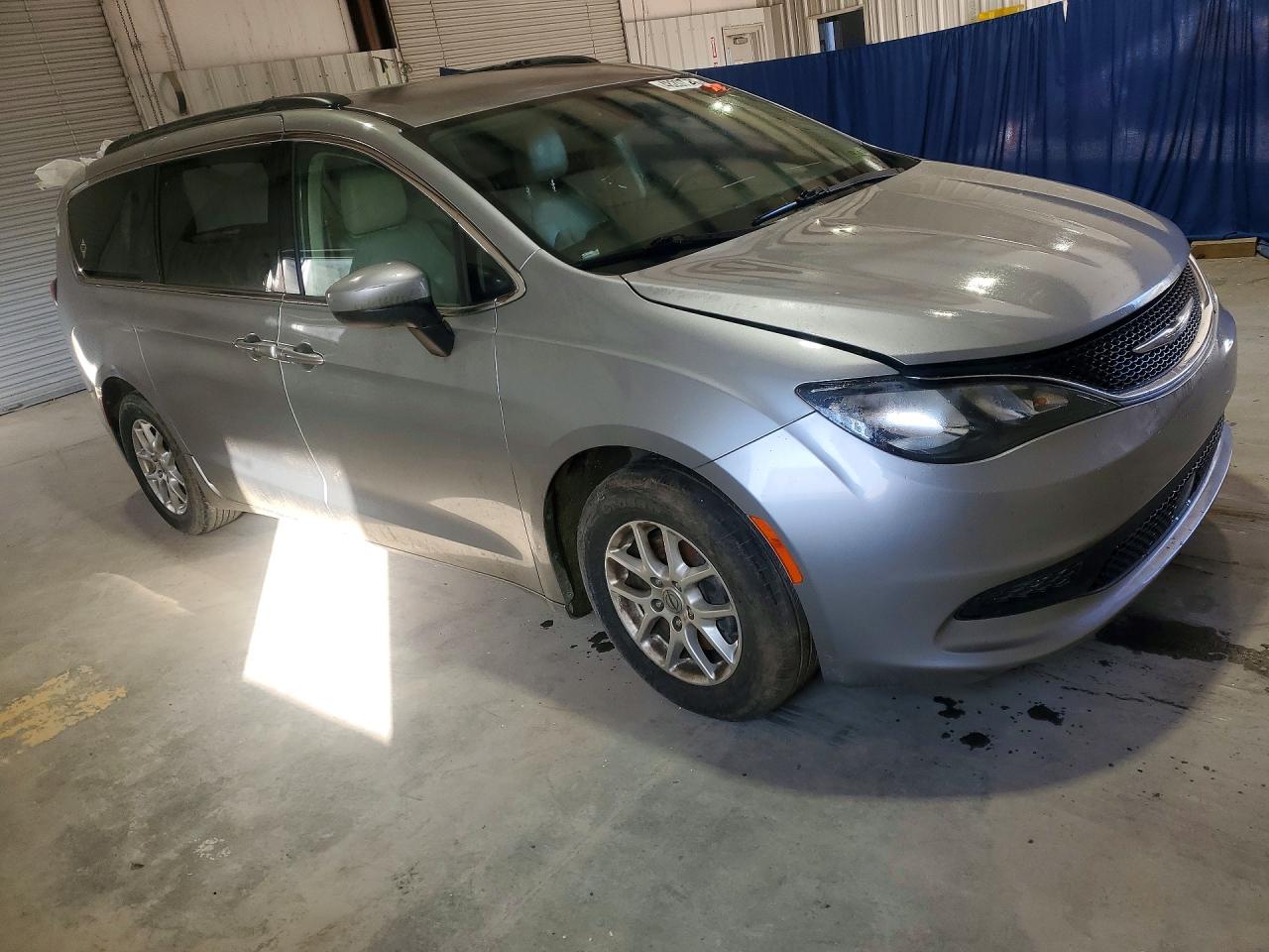 2021 CHRYSLER MINIVAN