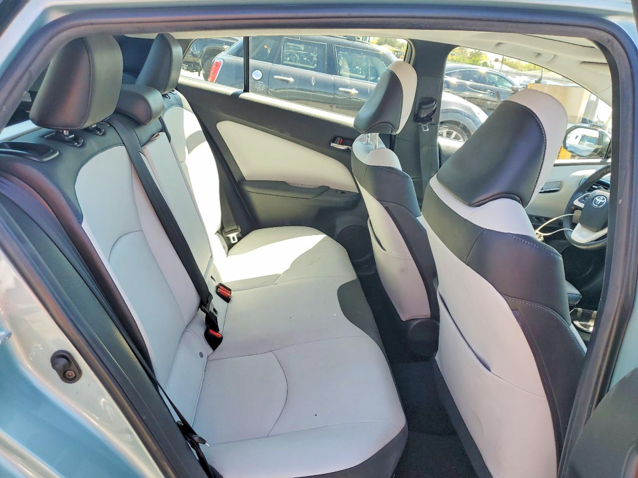 2017 TOYOTA PRIUS