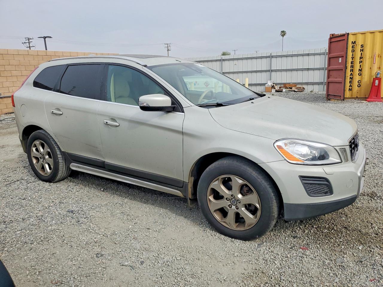 2013 VOLVO XC60