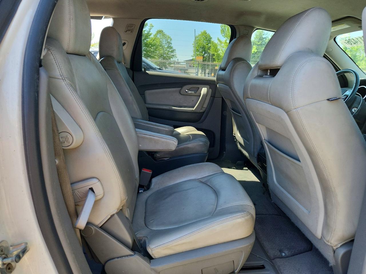 2011 CHEVROLET TRAVERSE