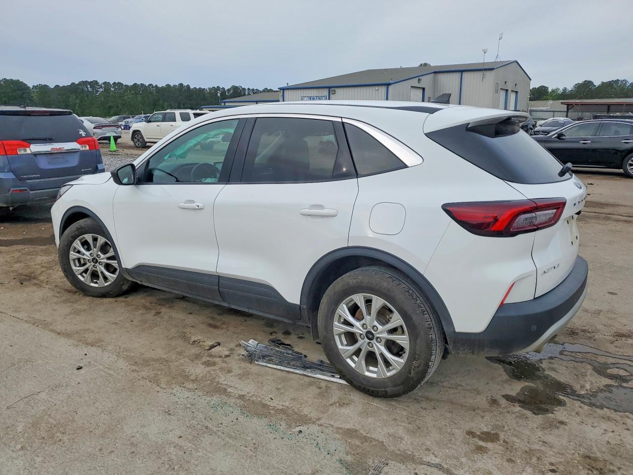 2023 FORD ESCAPE