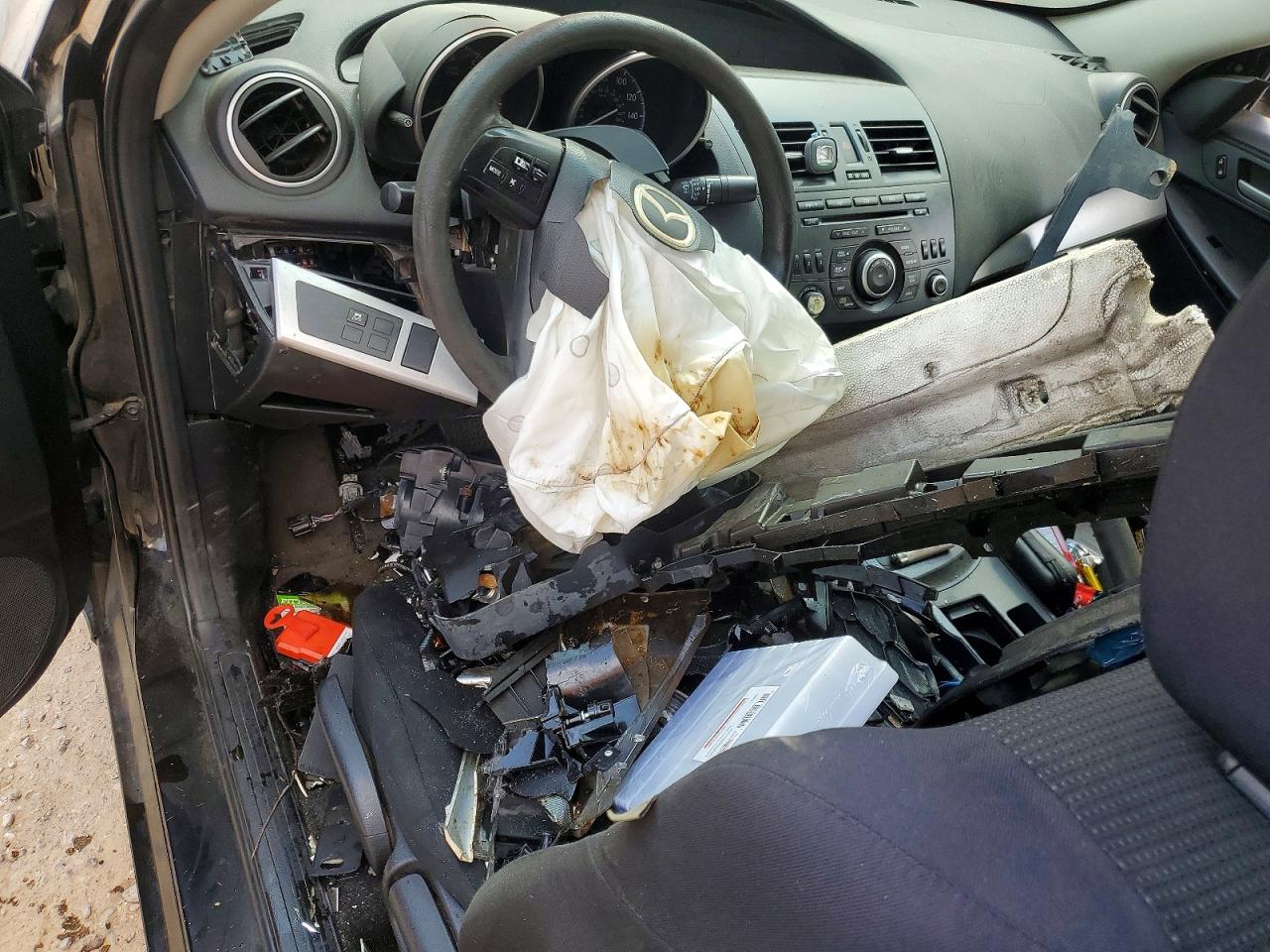 2012 MAZDA 3
