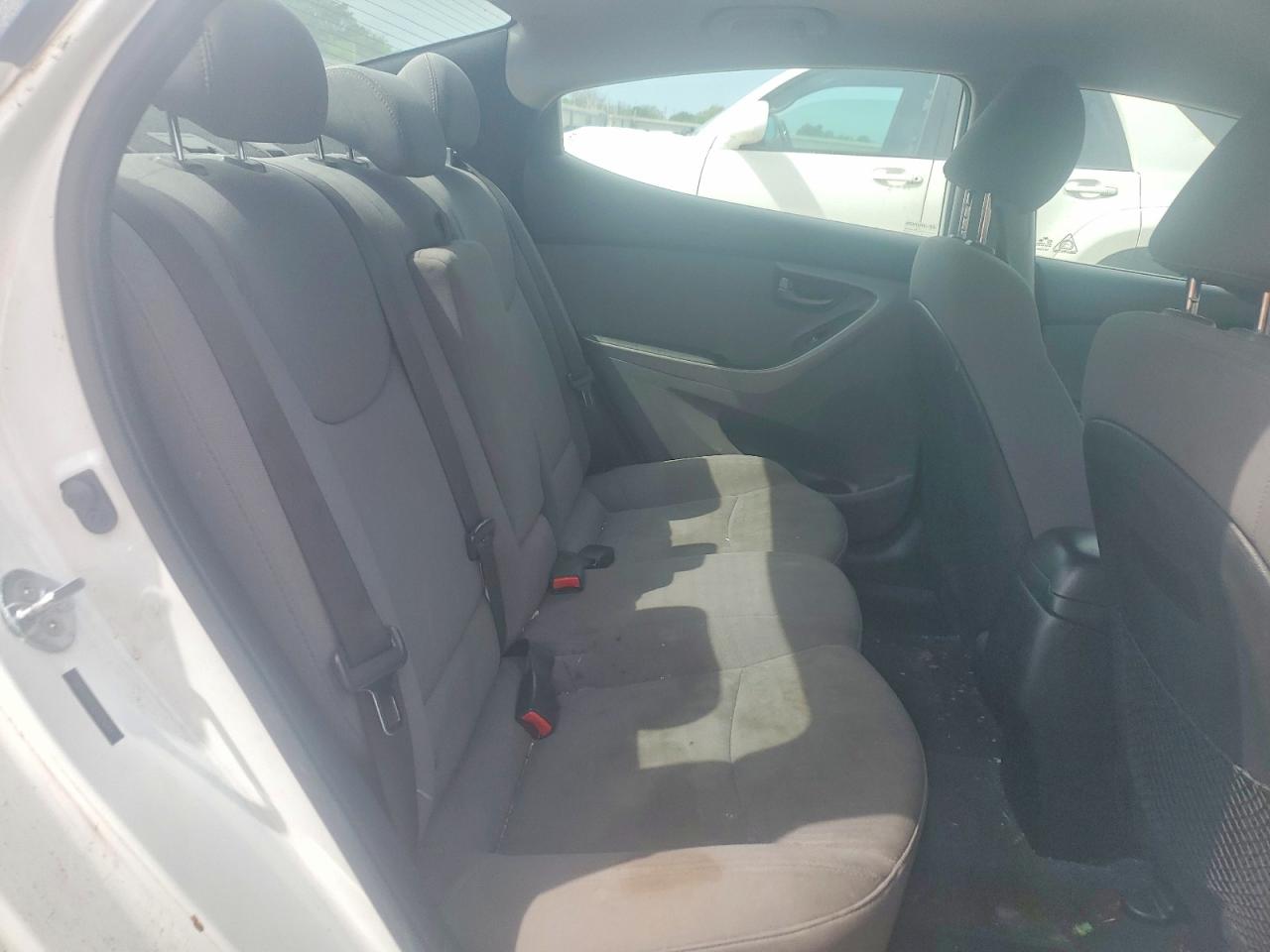 2014 HYUNDAI ELANTRA