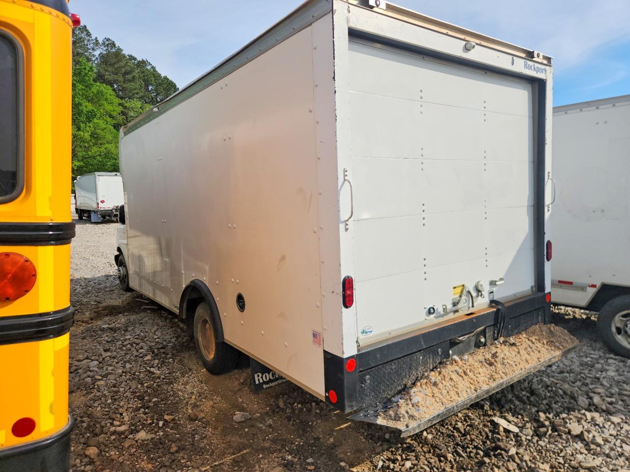 2022 CHEVROLET EXPRESS