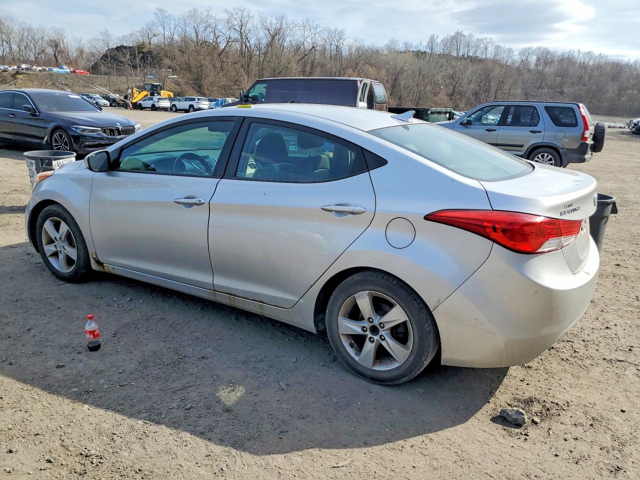 2012 HYUNDAI ELANTRA