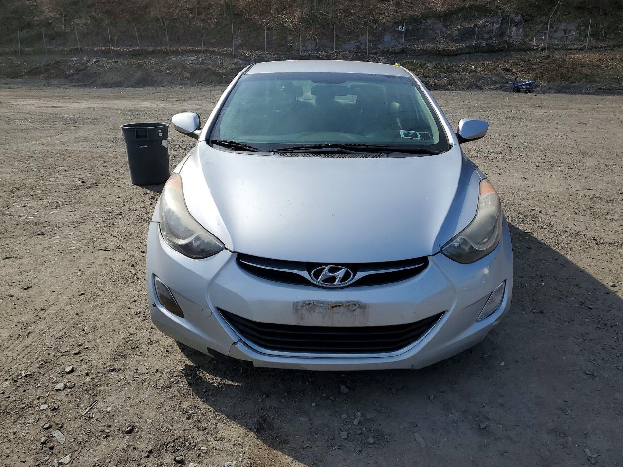 2012 HYUNDAI ELANTRA