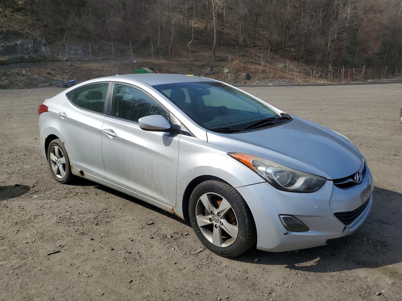 2012 HYUNDAI ELANTRA