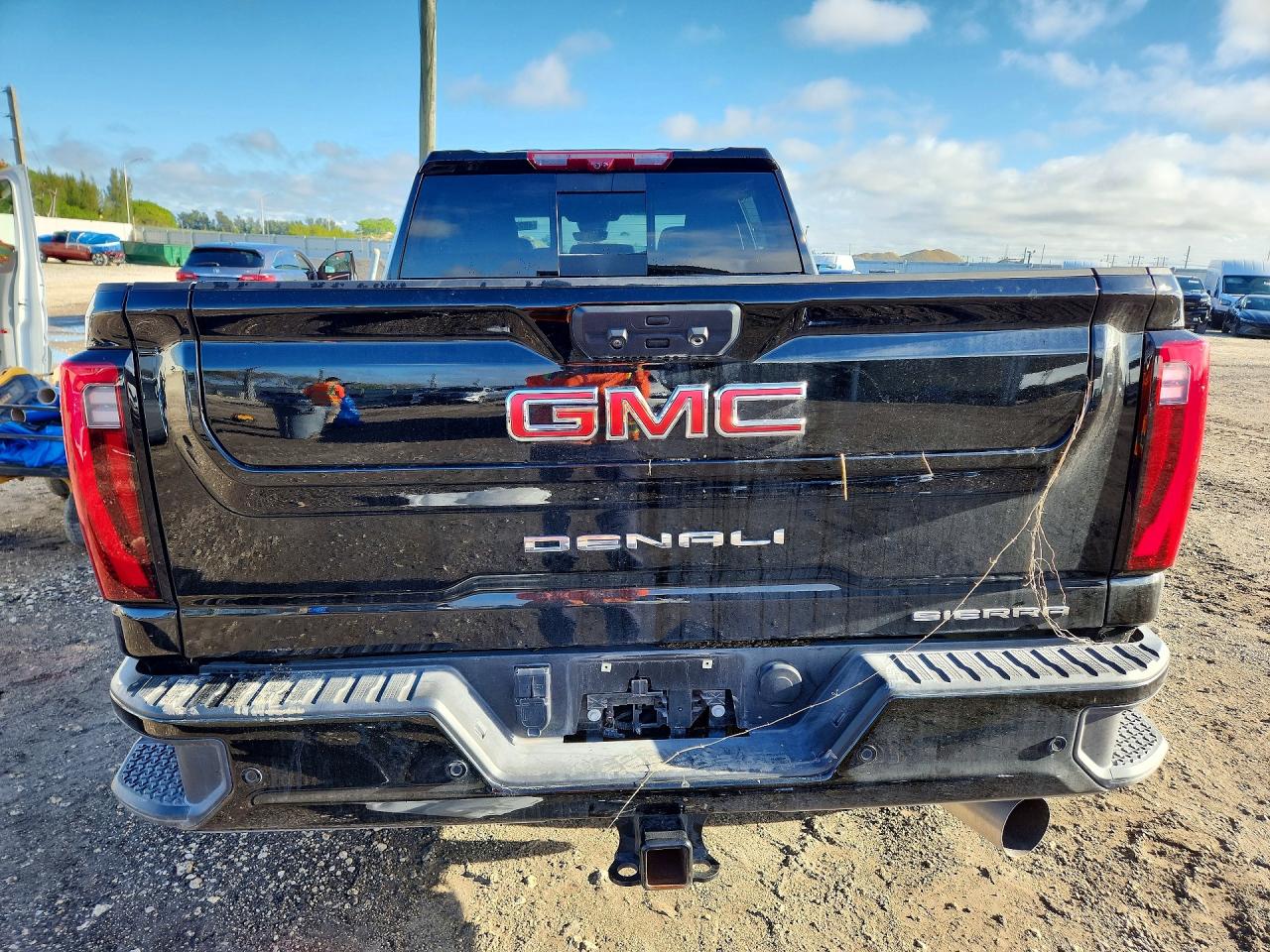 2025 GMC SIERRA