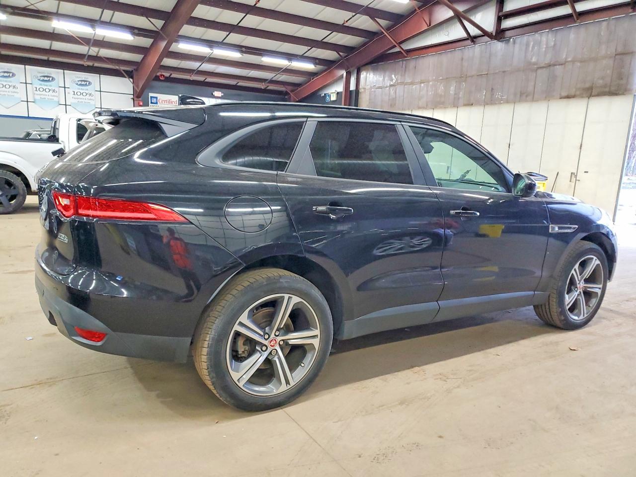 2017 JAGUAR F-PACE