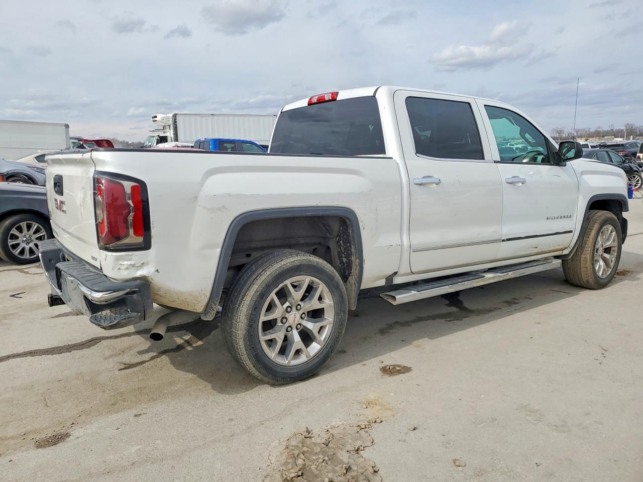 2016 GMC SIERRA