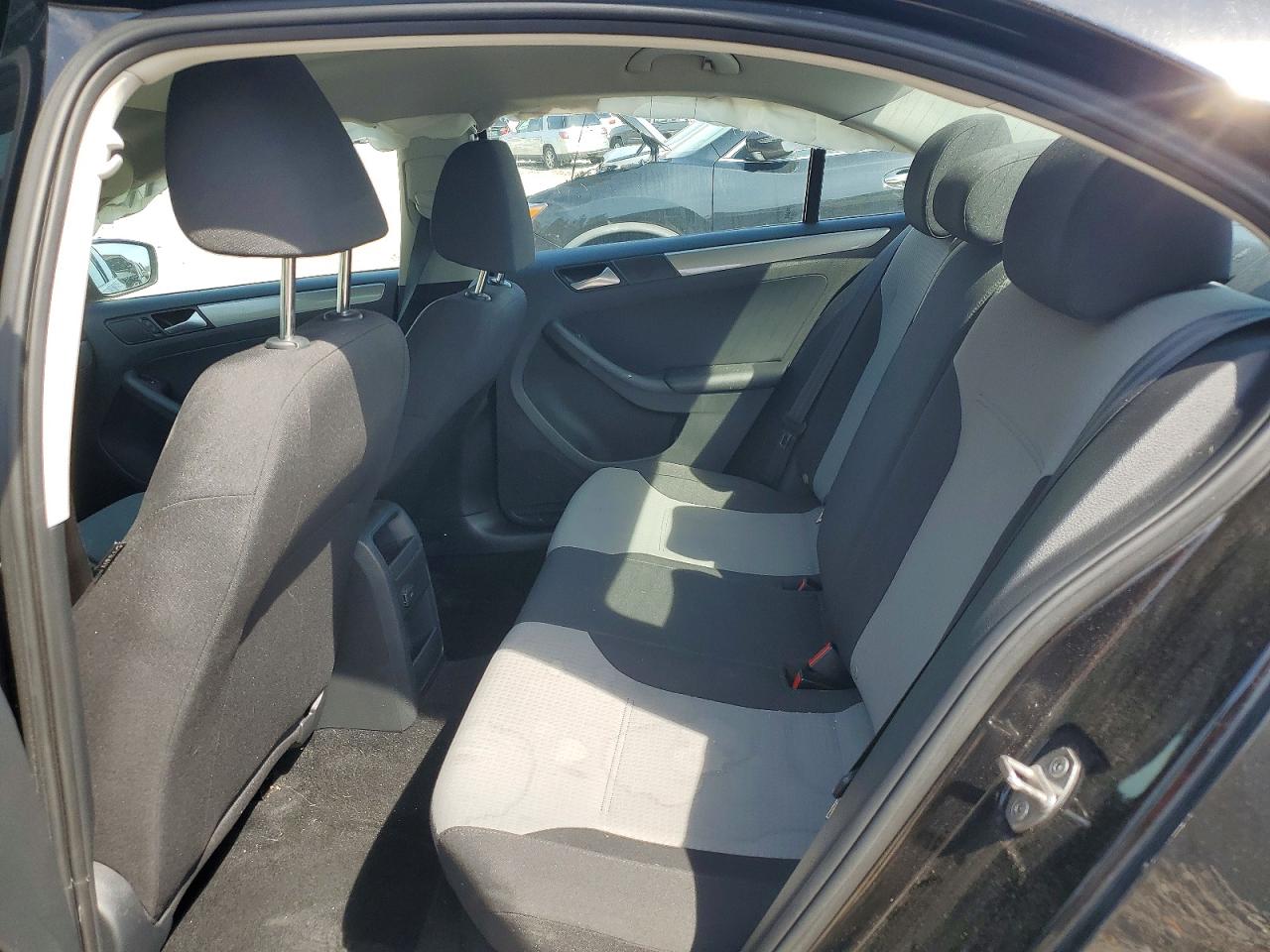 2017 VOLKSWAGEN JETTA