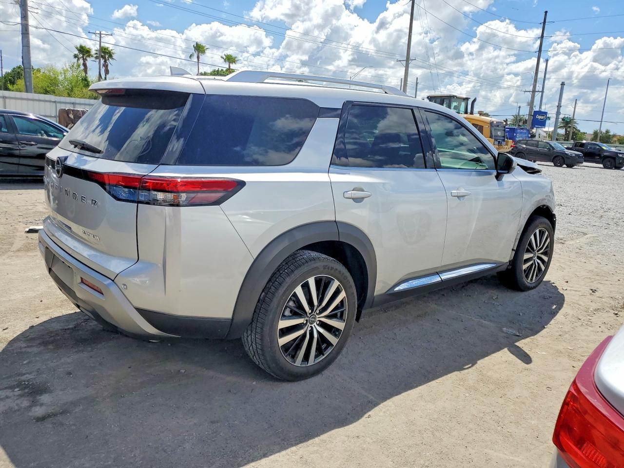 2023 NISSAN PATHFINDER
