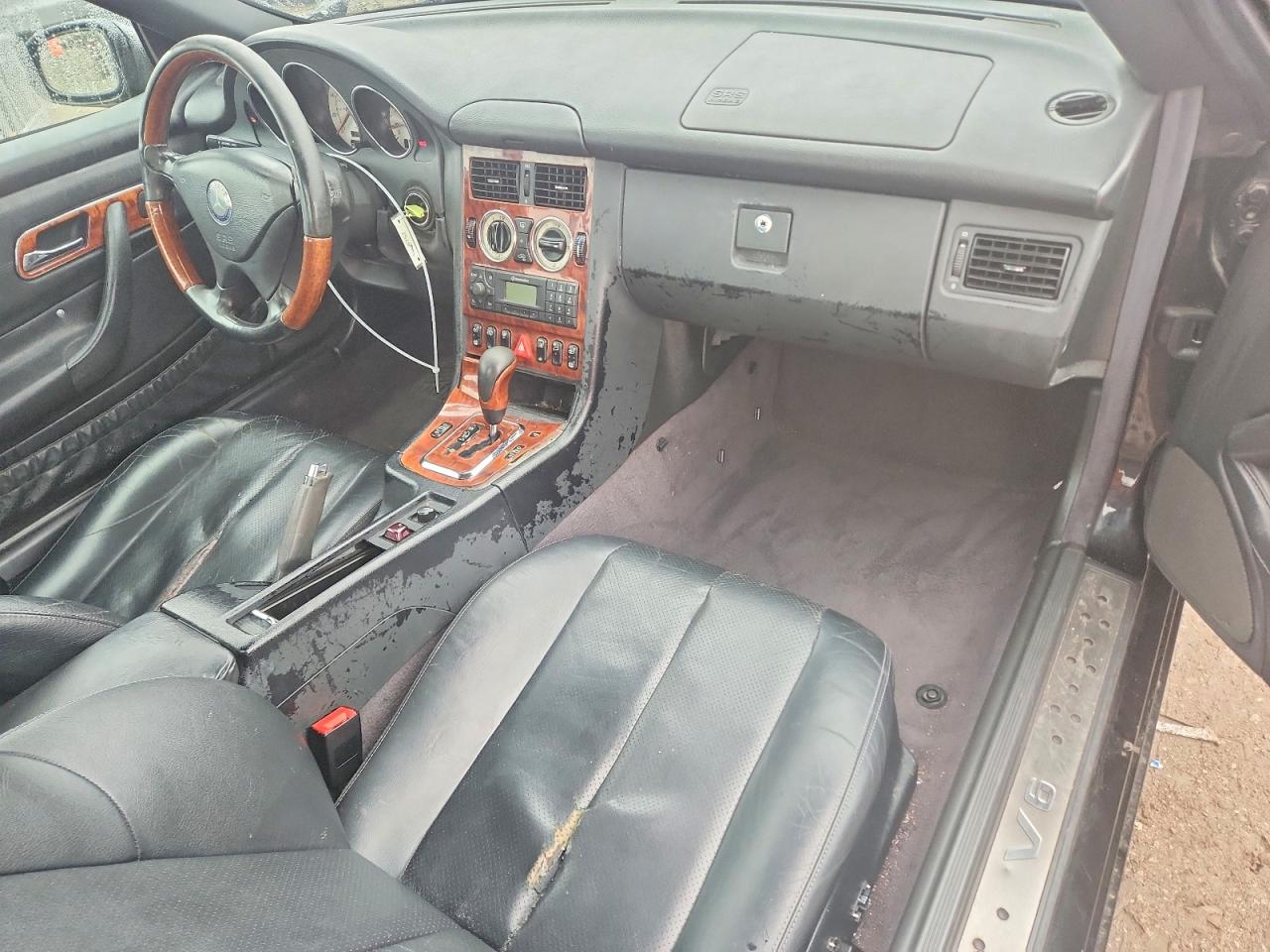 2002 MERCEDES-BENZ SLK-CLASS