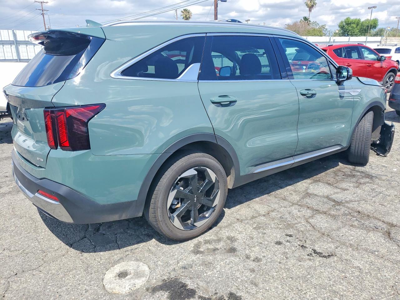 2025 KIA SORENTO