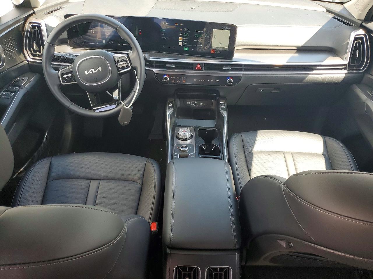 2025 KIA SORENTO