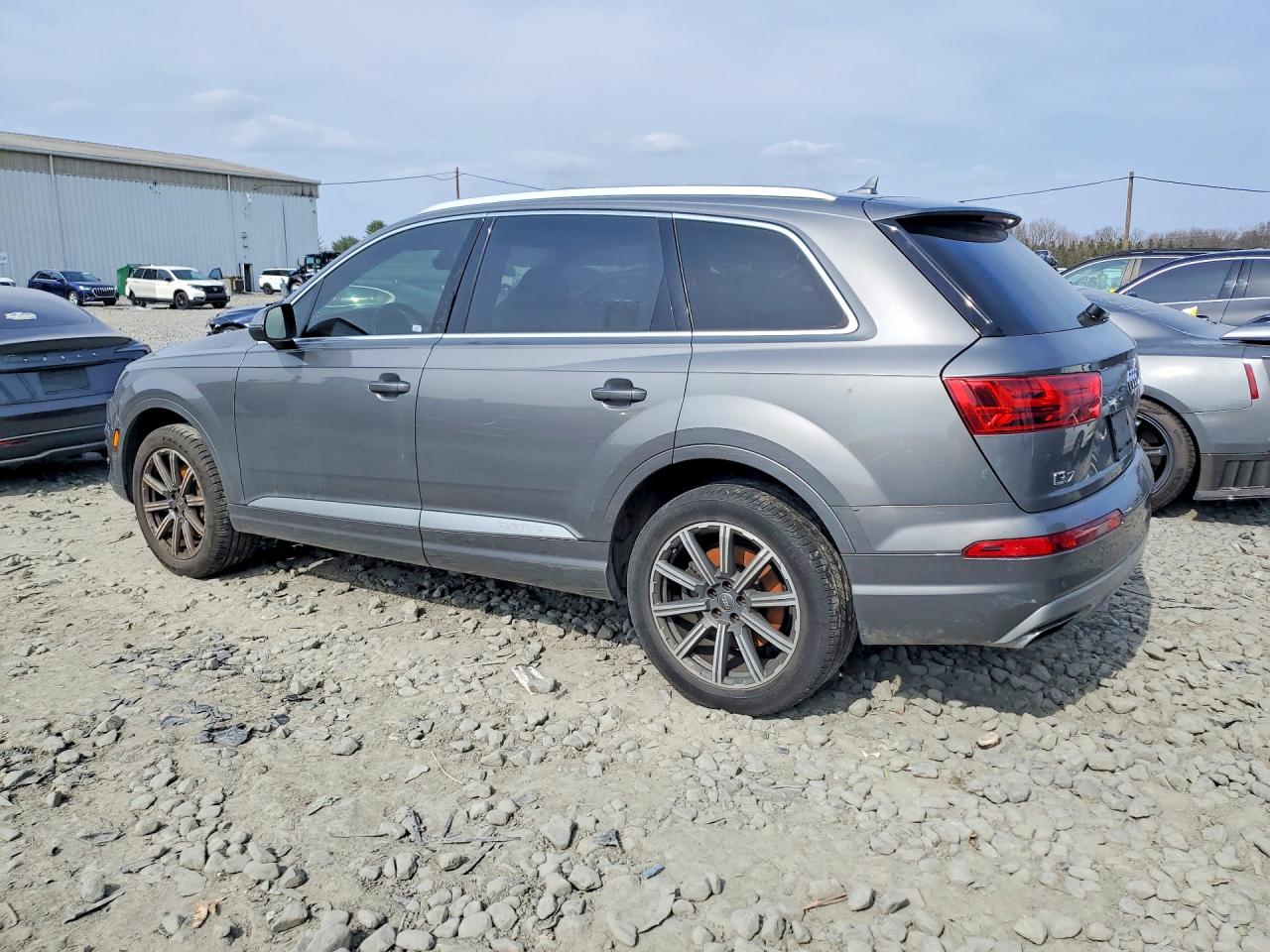 2017 AUDI Q7