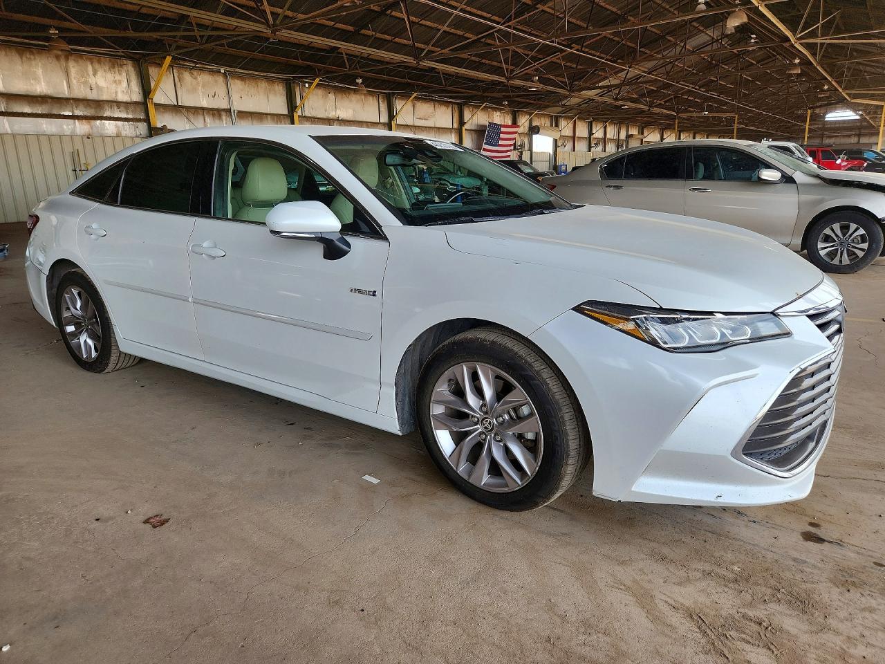 2020 TOYOTA AVALON