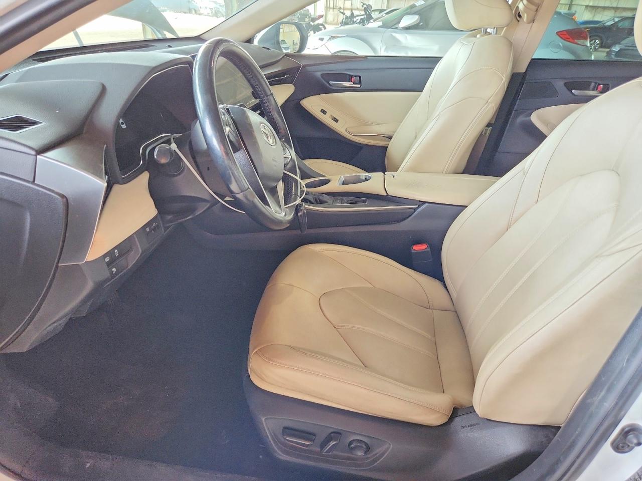 2020 TOYOTA AVALON