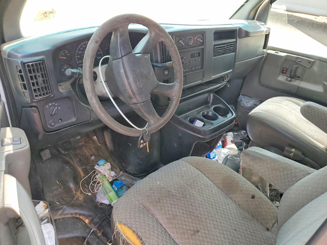 2003 CHEV EXPRESS