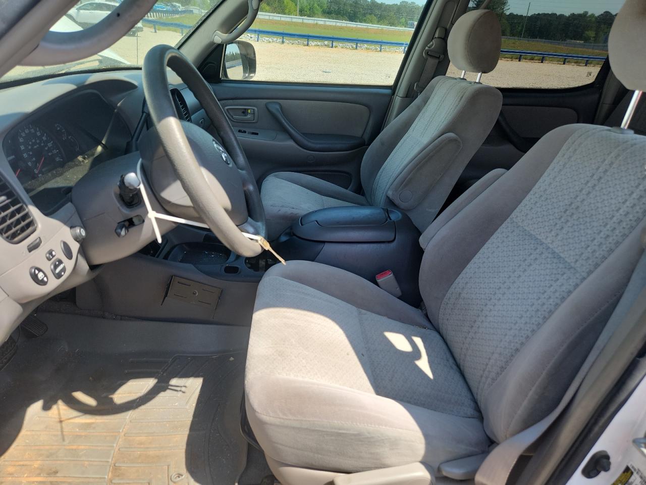 2006 TOYOTA TUNDRA