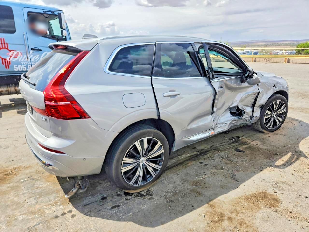 2023 VOLVO XC60