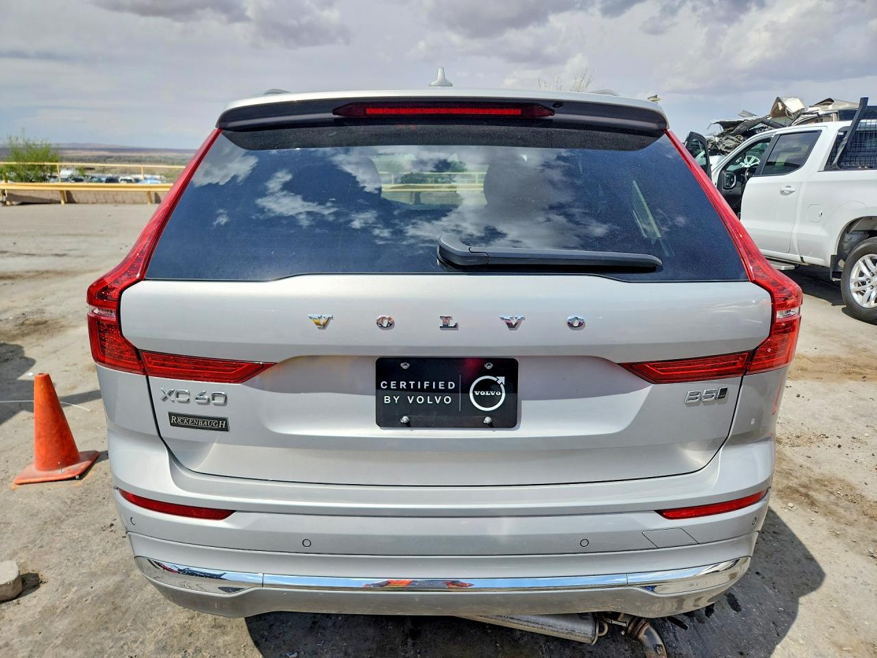 2023 VOLVO XC60