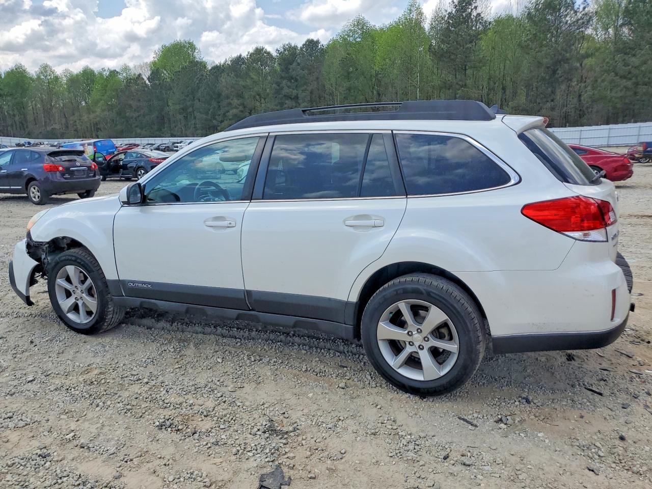 2013 SUBARU OUTBACK