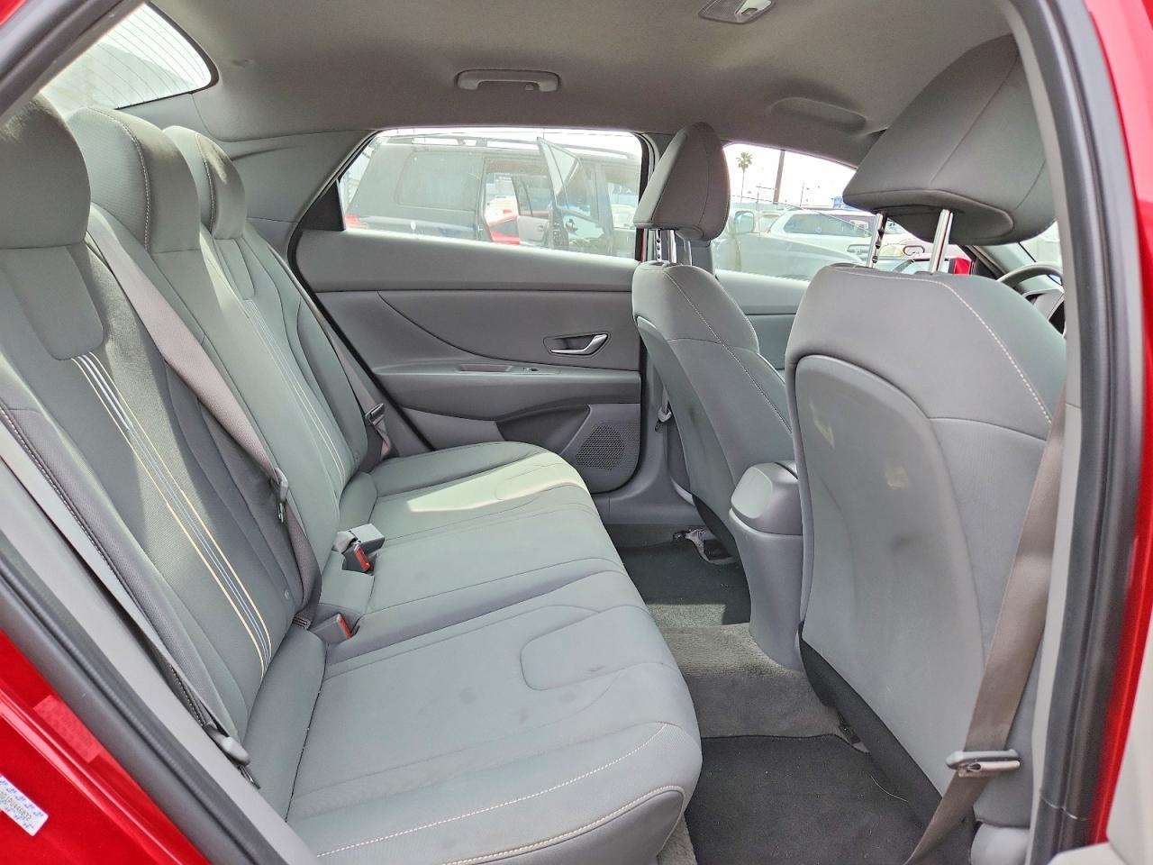 2023 HYUNDAI ELANTRA