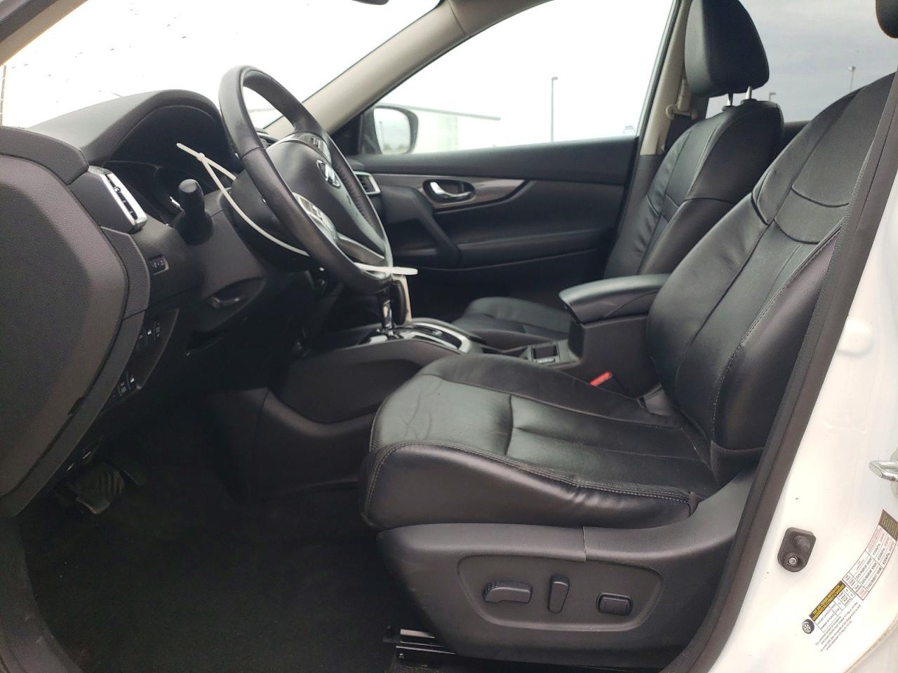 2015 NISSAN ROGUE