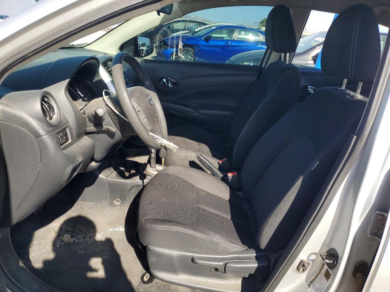 2017 NISSAN VERSA