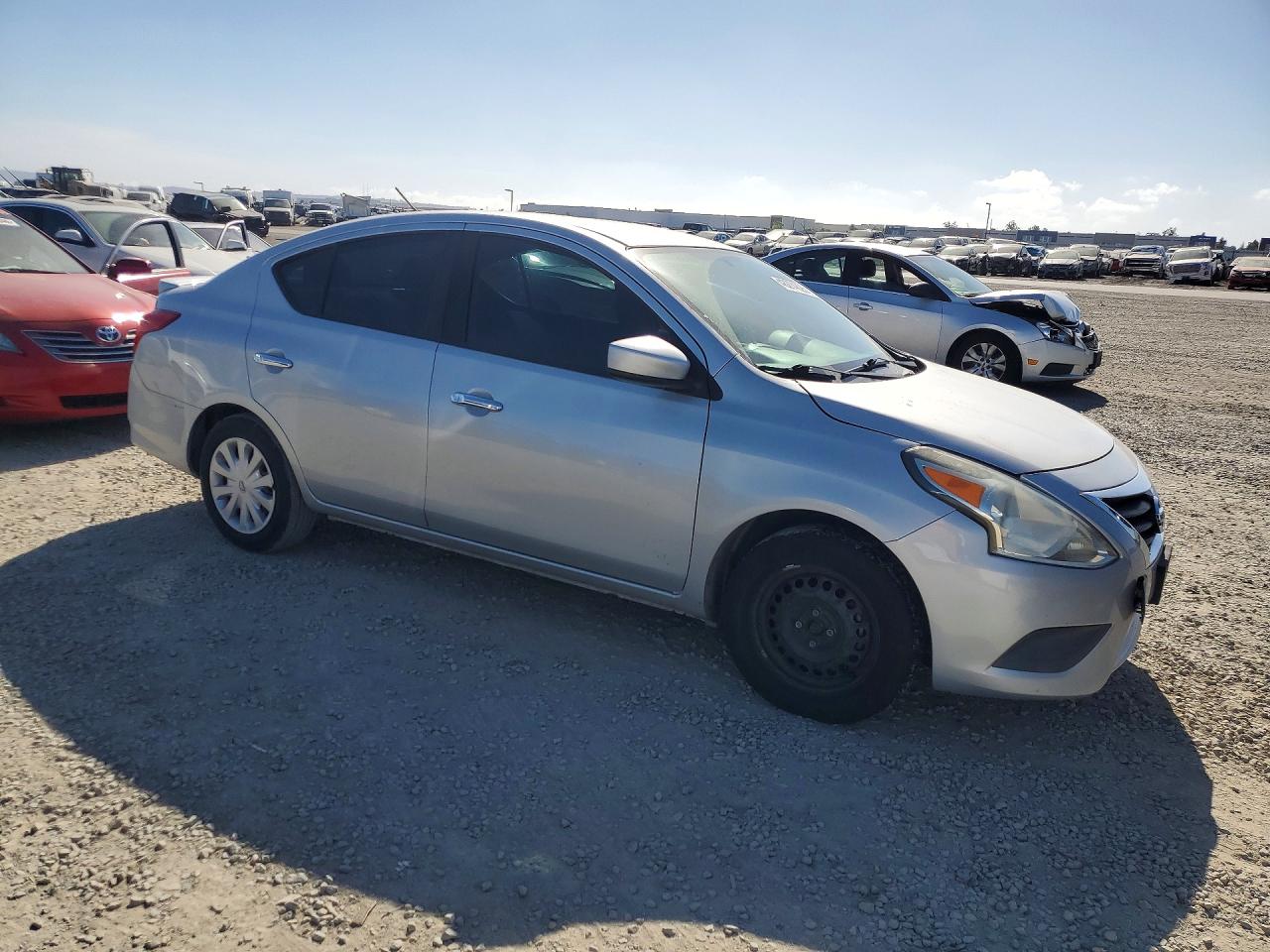 2017 NISSAN VERSA