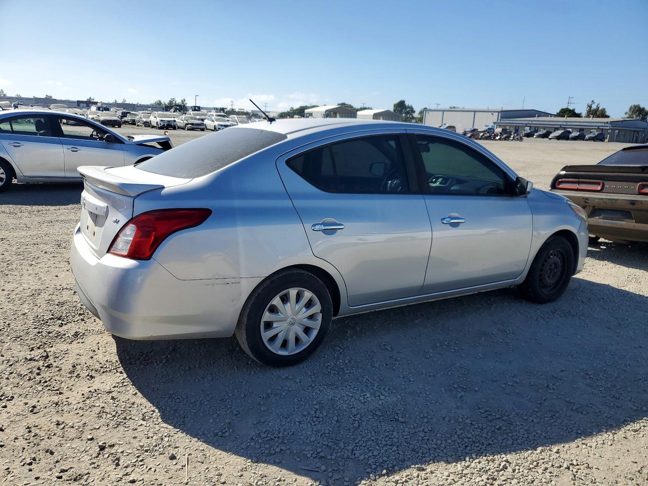 2017 NISSAN VERSA