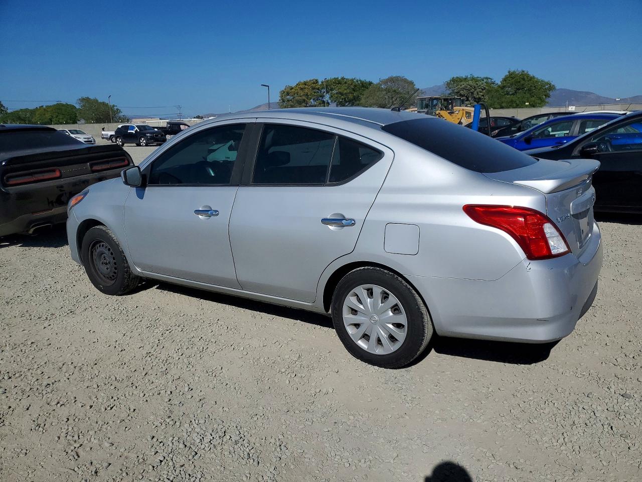 2017 NISSAN VERSA