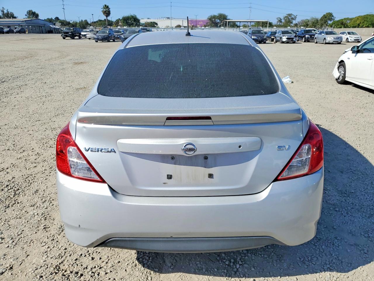 2017 NISSAN VERSA