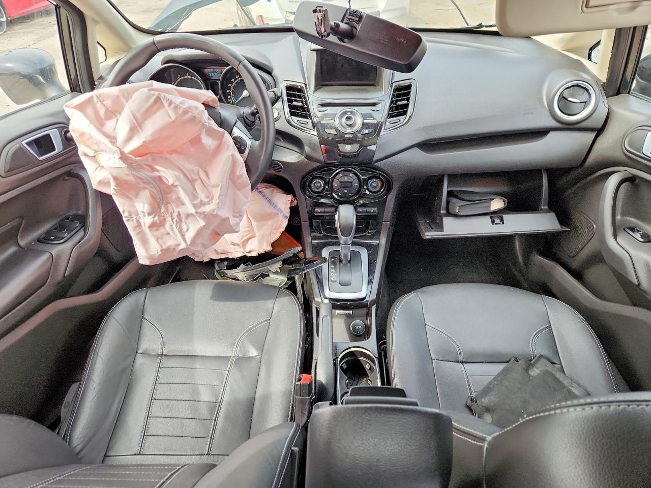 2015 FORD FIESTA