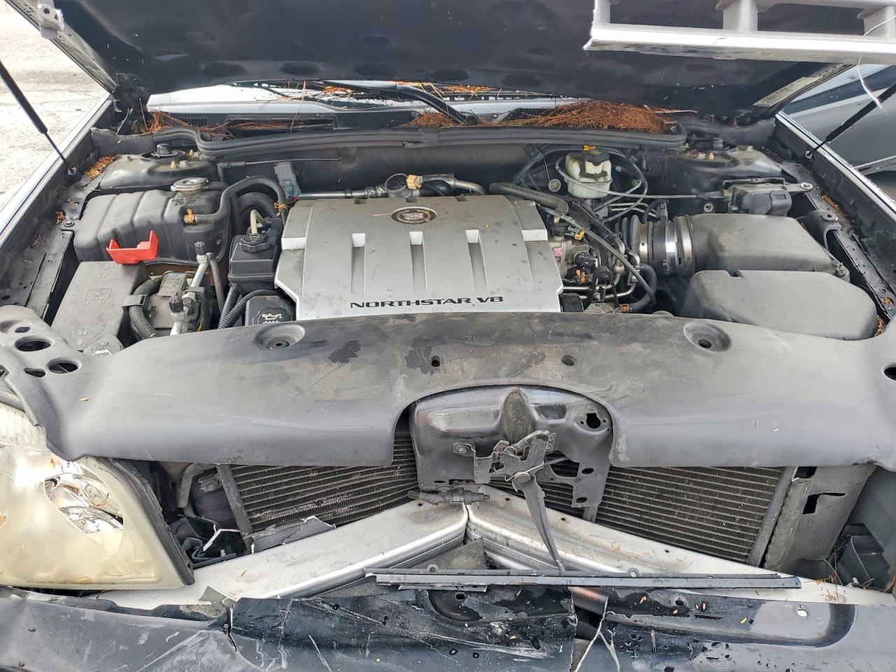 2004 CADILLAC DEVILLE